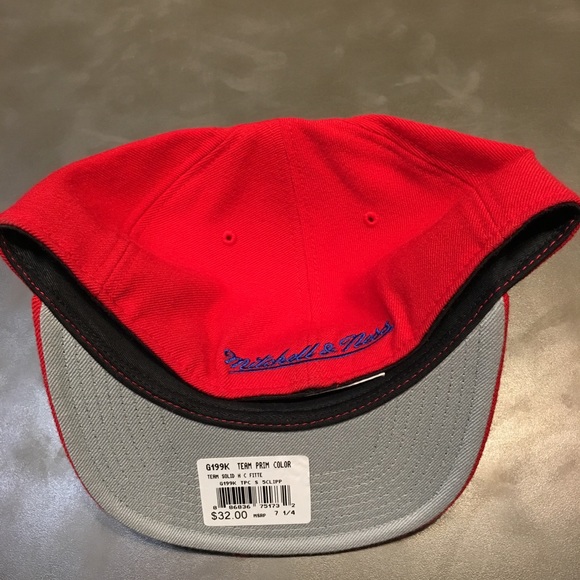 L.A Clippers Red Fitted Cap - Picture 2 of 3